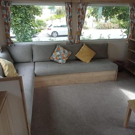 New 2 Bed Holiday Home With Decking In Rockley Park Dorset Near The Sea Lytchett Minster Kültér fotó